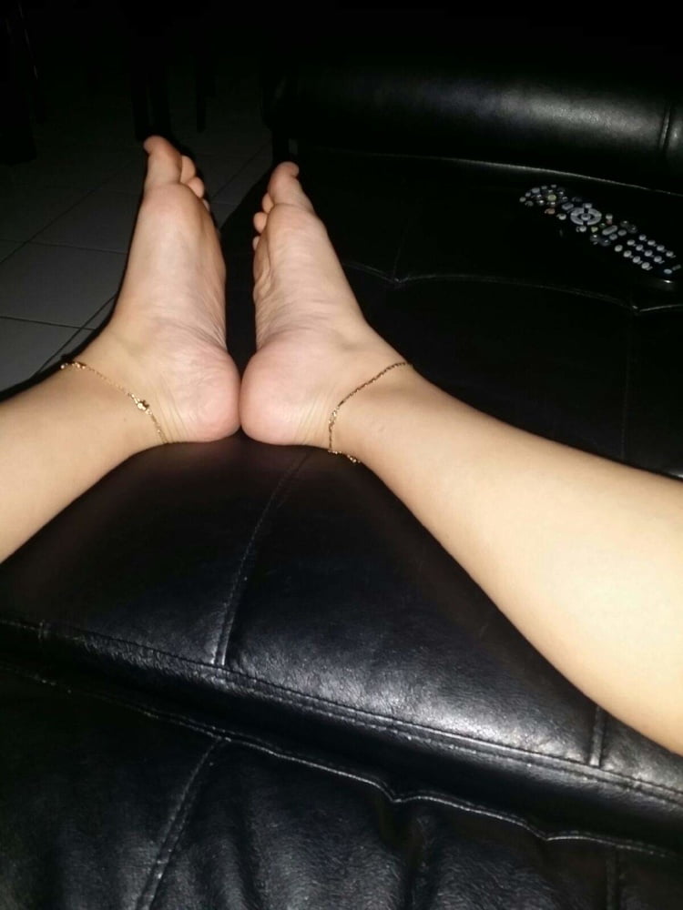 Girlfriend&#039;s Feet #105094596
