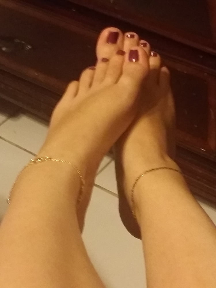 Girlfriend&#039;s Feet #105094601