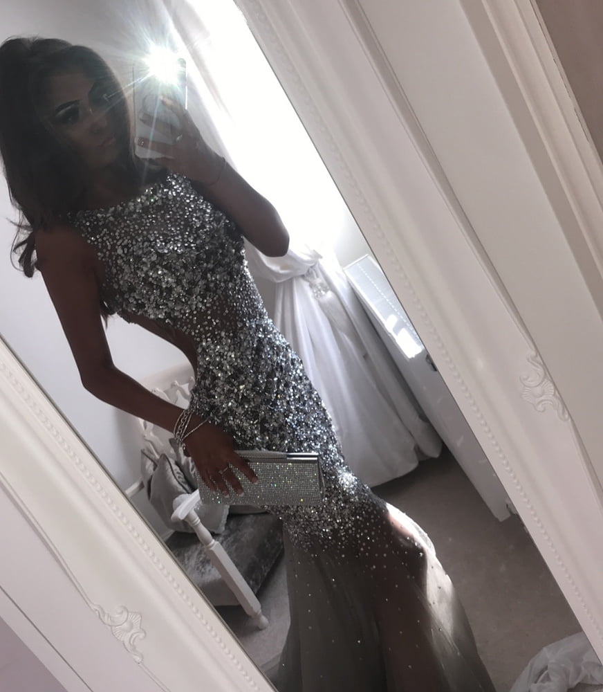 Chav Model Lola #79733486
