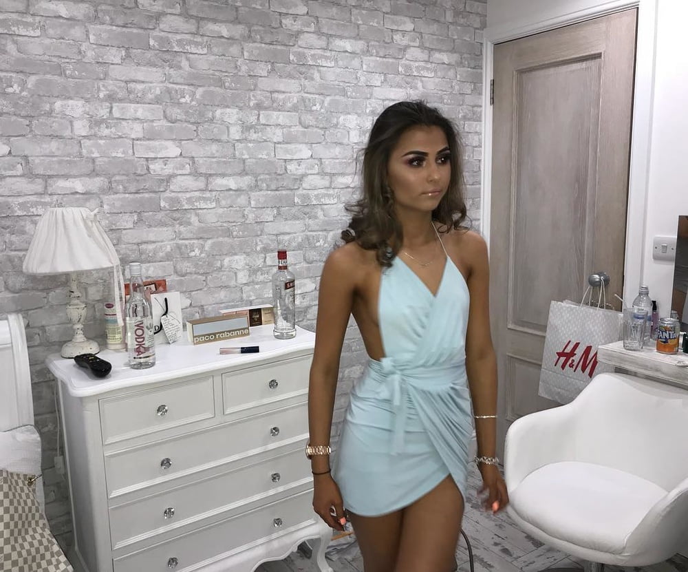 Chav Model Lola #79733492