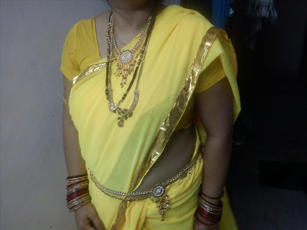 Desi bhabhi wearing expensive jewellerys
 #99851518