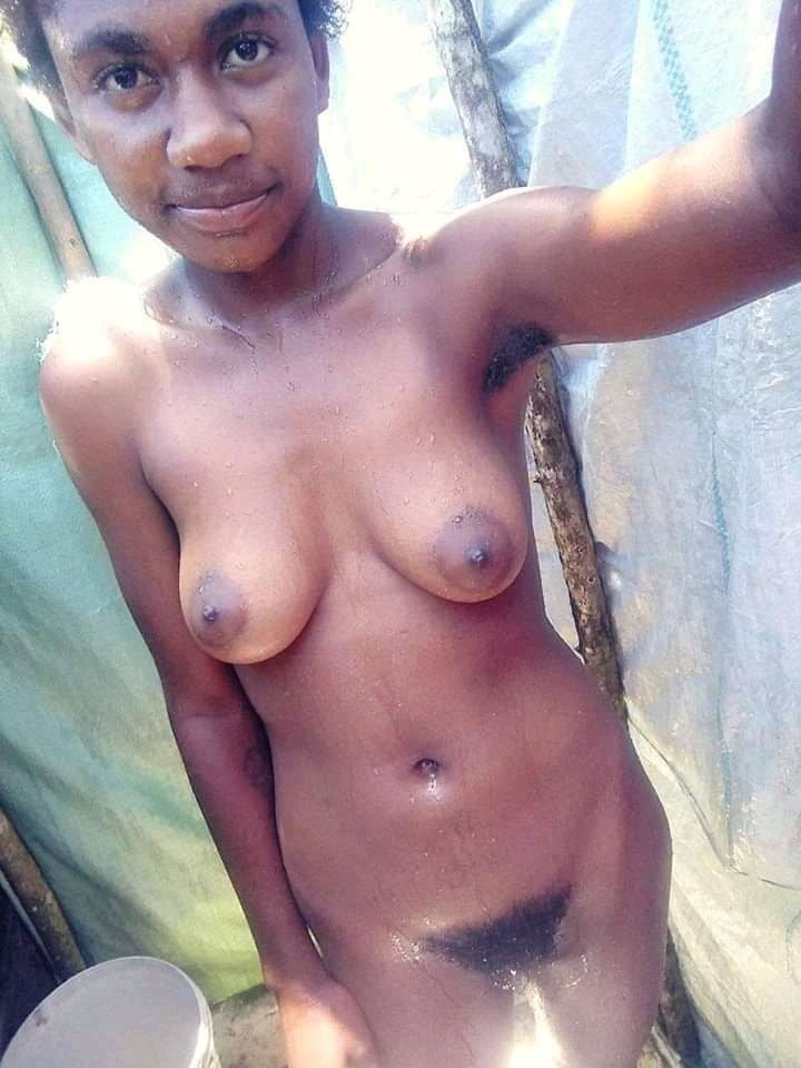 Krノンゴ
 #89779116