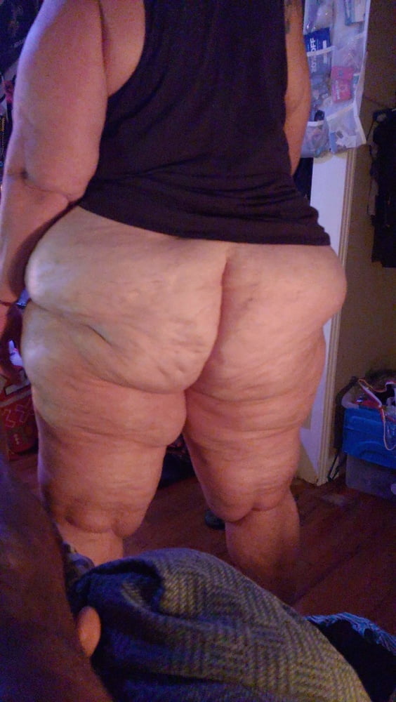 Ssbbbw grand-mère julie gros booty
 #95431593