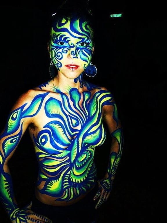 Bodypaint sexy-hot nude babes (best-of compilation)_2
 #101890175