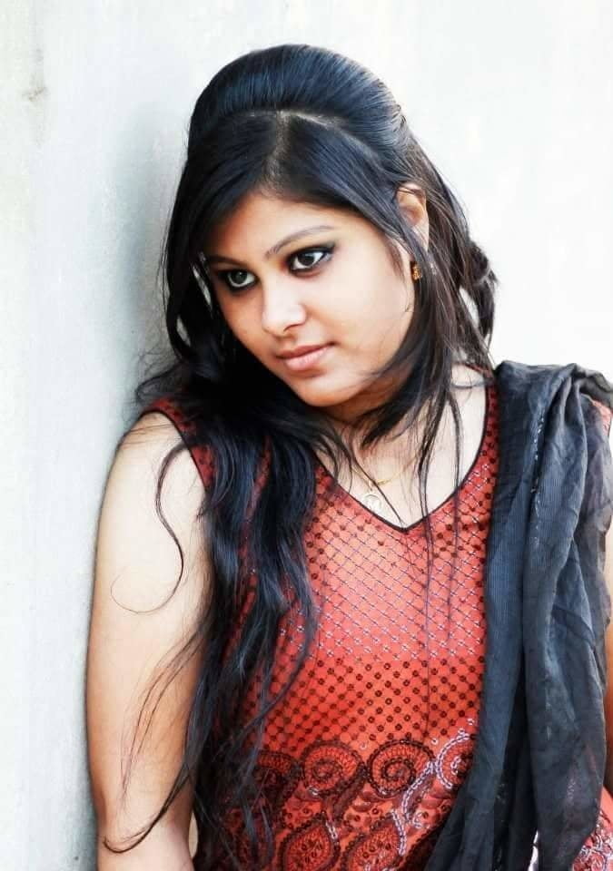 Indische Mädchen süß & sexy
 #90817953