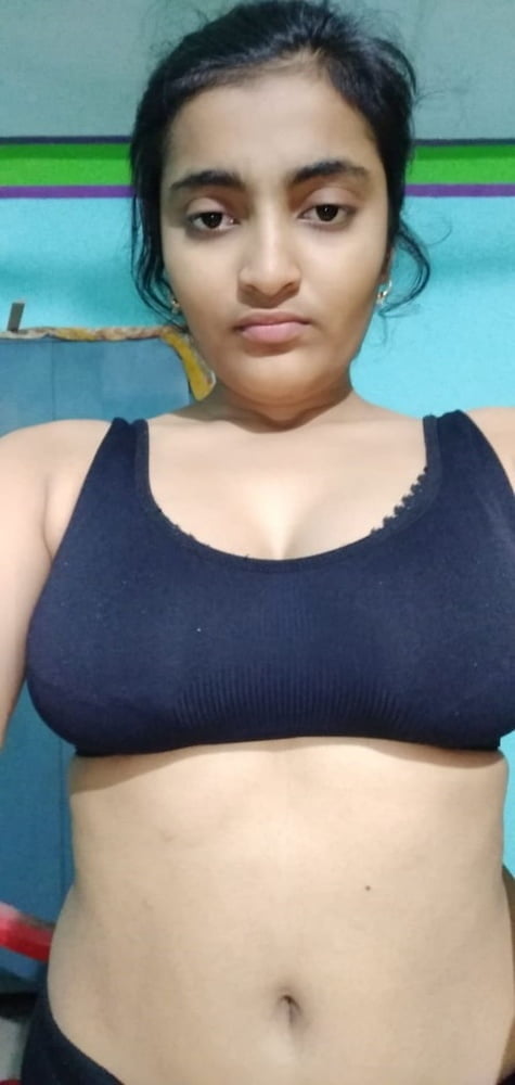 Indische Mädchen süß & sexy
 #90818009