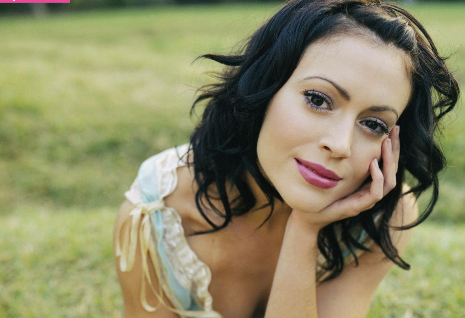 Alyssa Milano nackt #108065774