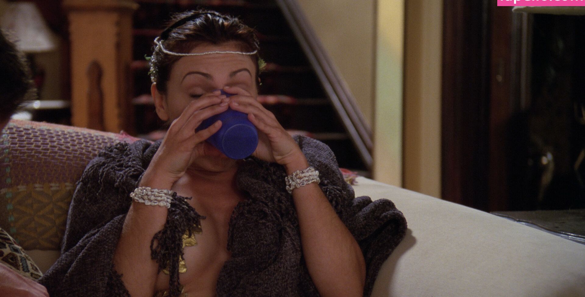 Alyssa Milano nackt #108065828