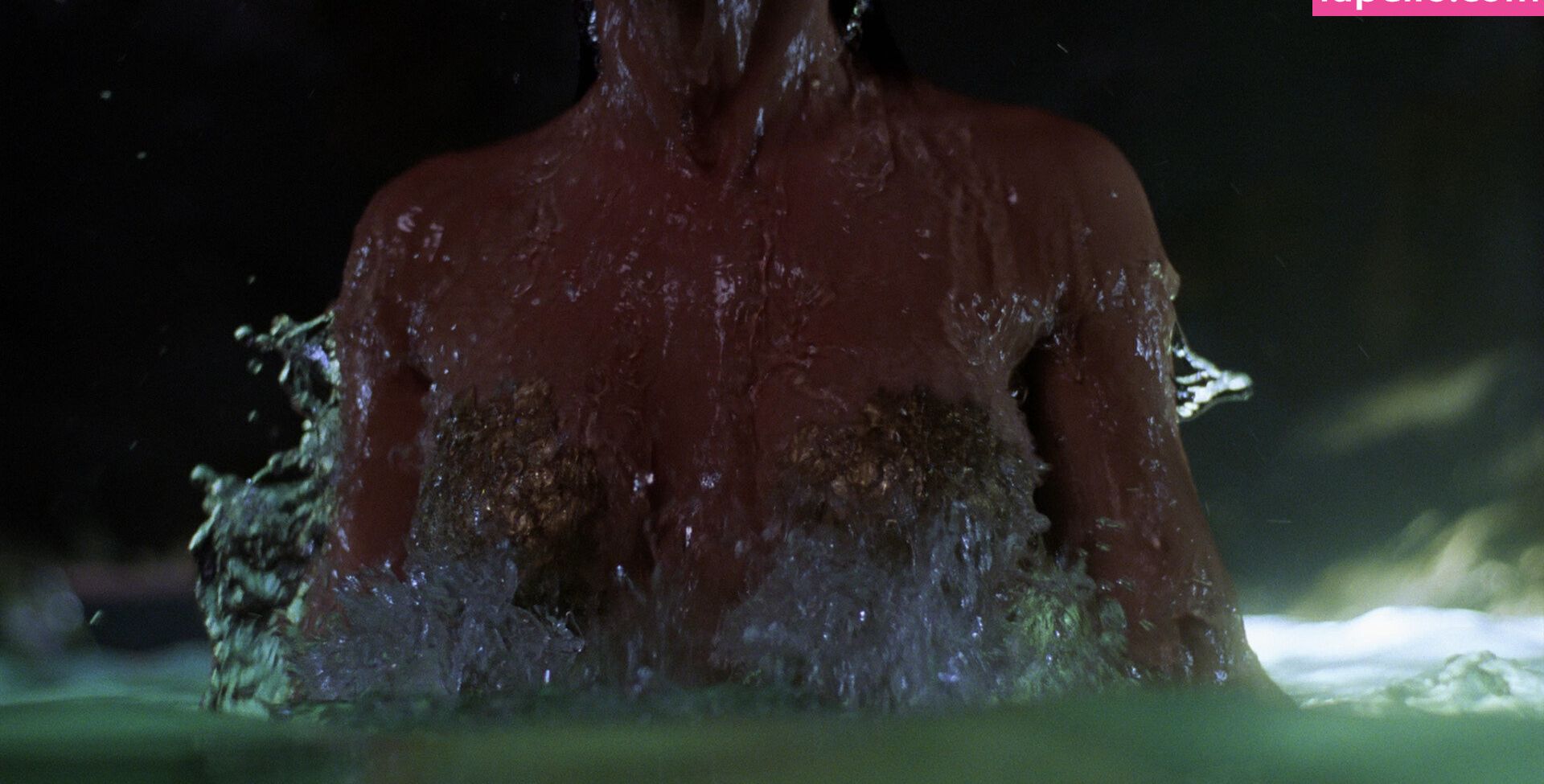 Alyssa Milano nackt #108065853