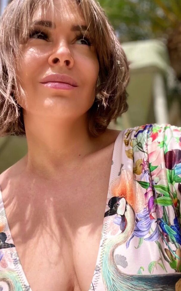 Alyssa Milano nackt #108065891