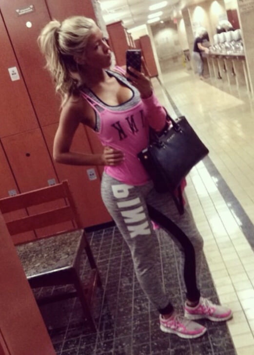 SUPER HOT Violamayyy #106149917