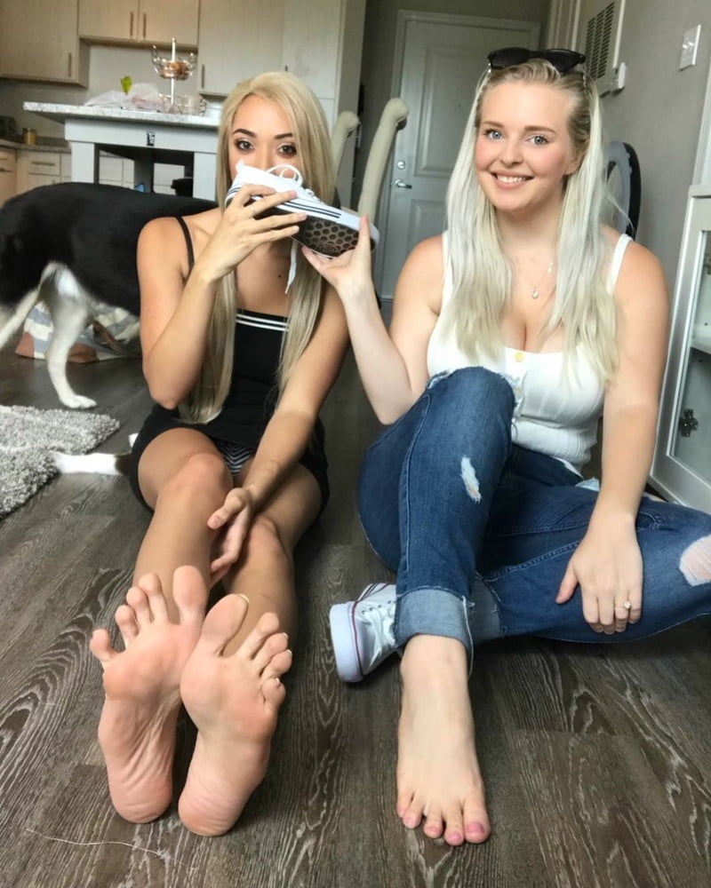 Hot blonde girl pose toes&feet
 #95962525