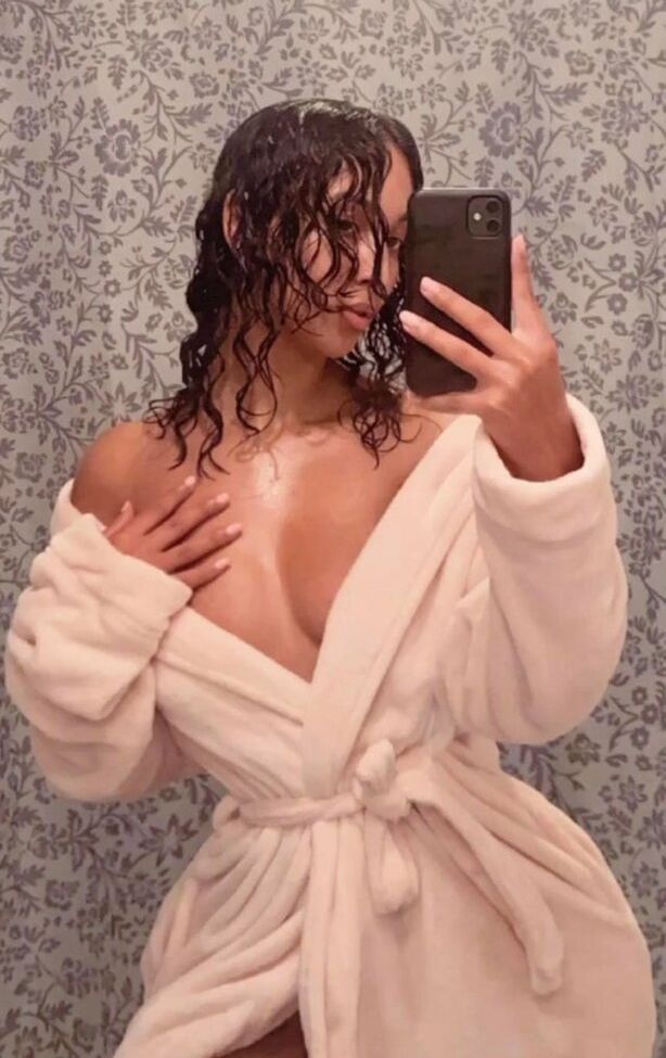 Omaima Benamre nackt #109485935