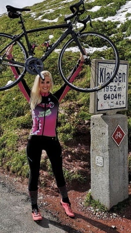 Putas ciclistas- deby b
 #91028218