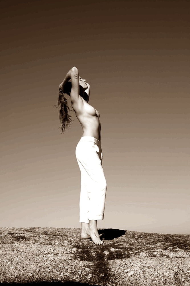 Janas excitadas en secreto 3023
 #79678096