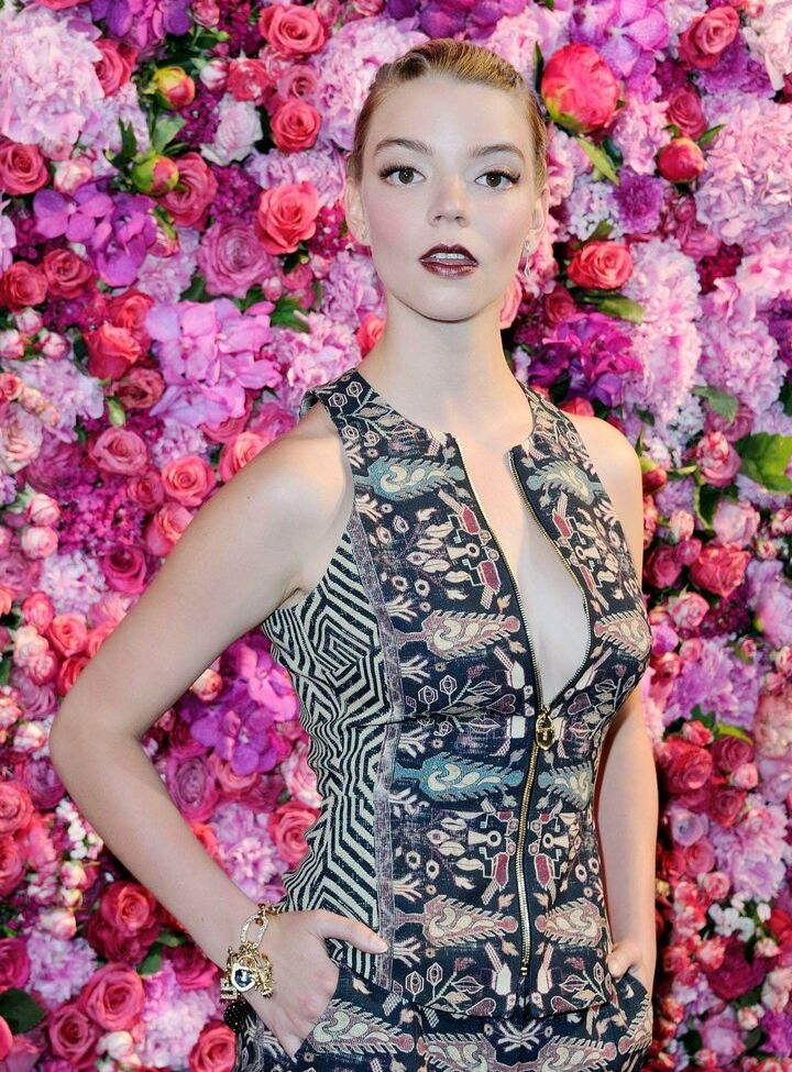 Anya Taylor-Joy nackt #107979400