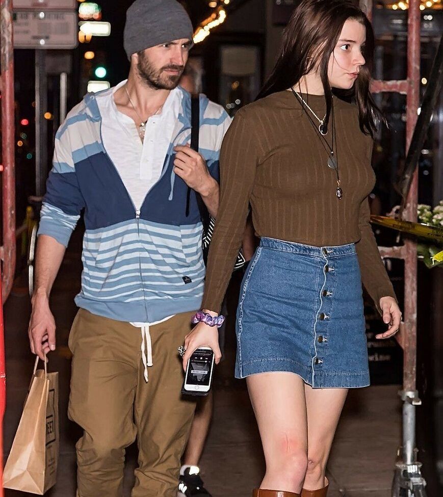 Anya Taylor-Joy nackt #107979440