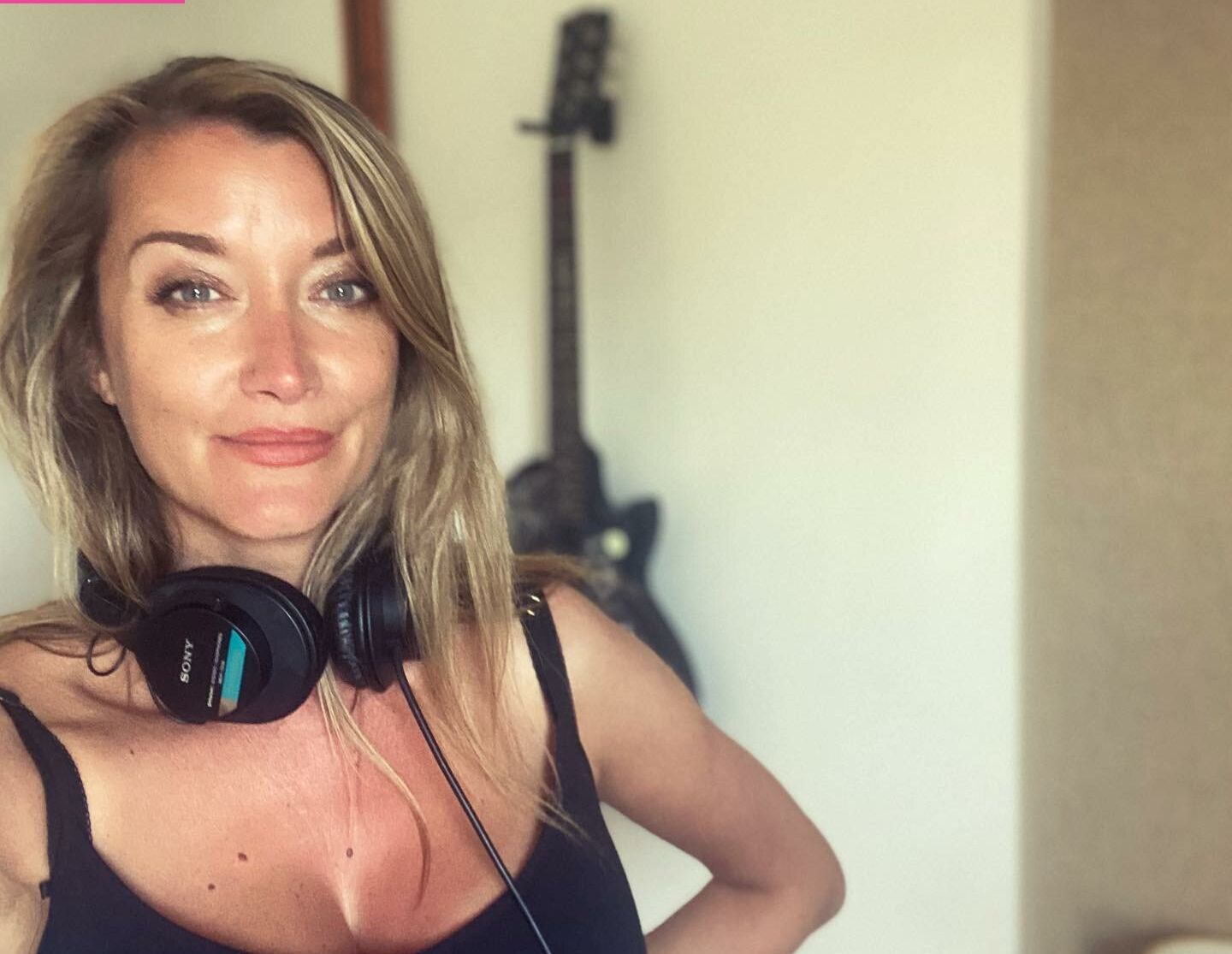 Sarah Champion nude #108301769