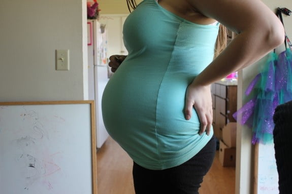 Femme enceinte ici ! (7 mois)
 #98004666