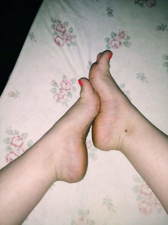Joan&#039;s Feet #90572823
