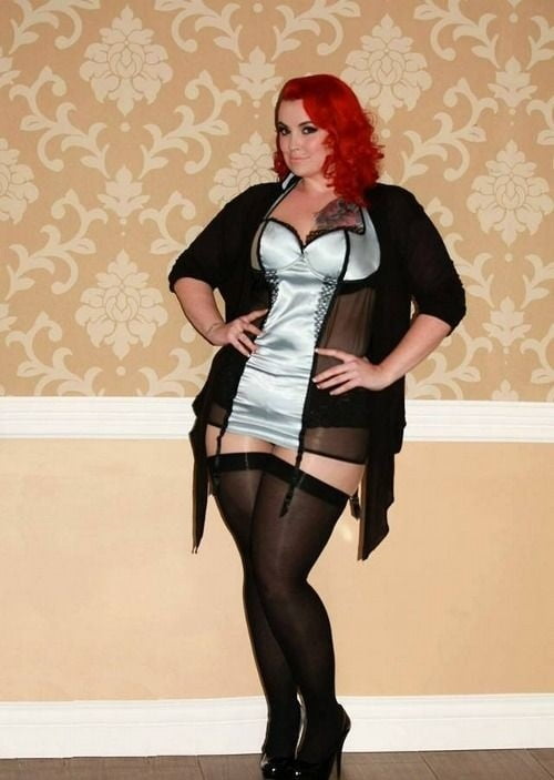 Caderas anchas de las mujeres 328
 #104094202