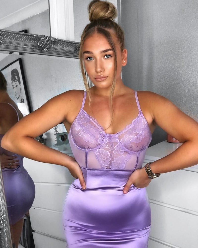 Uk girls 2020 - vol 71
 #88200455