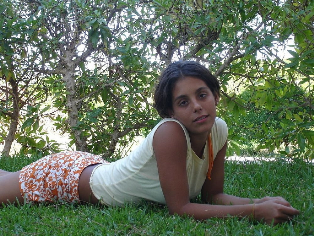 ポザンドするジョバンシータ
 #90552750