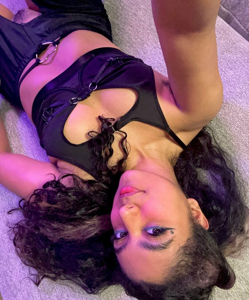 TheStartOfus nackt #108711182