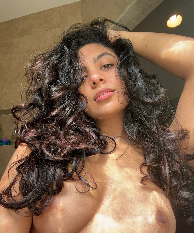 TheStartOfus nackt #108711187