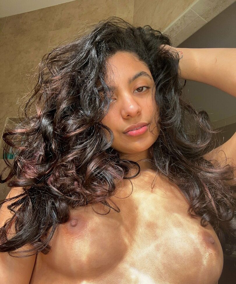 TheStartOfus nackt #108711190