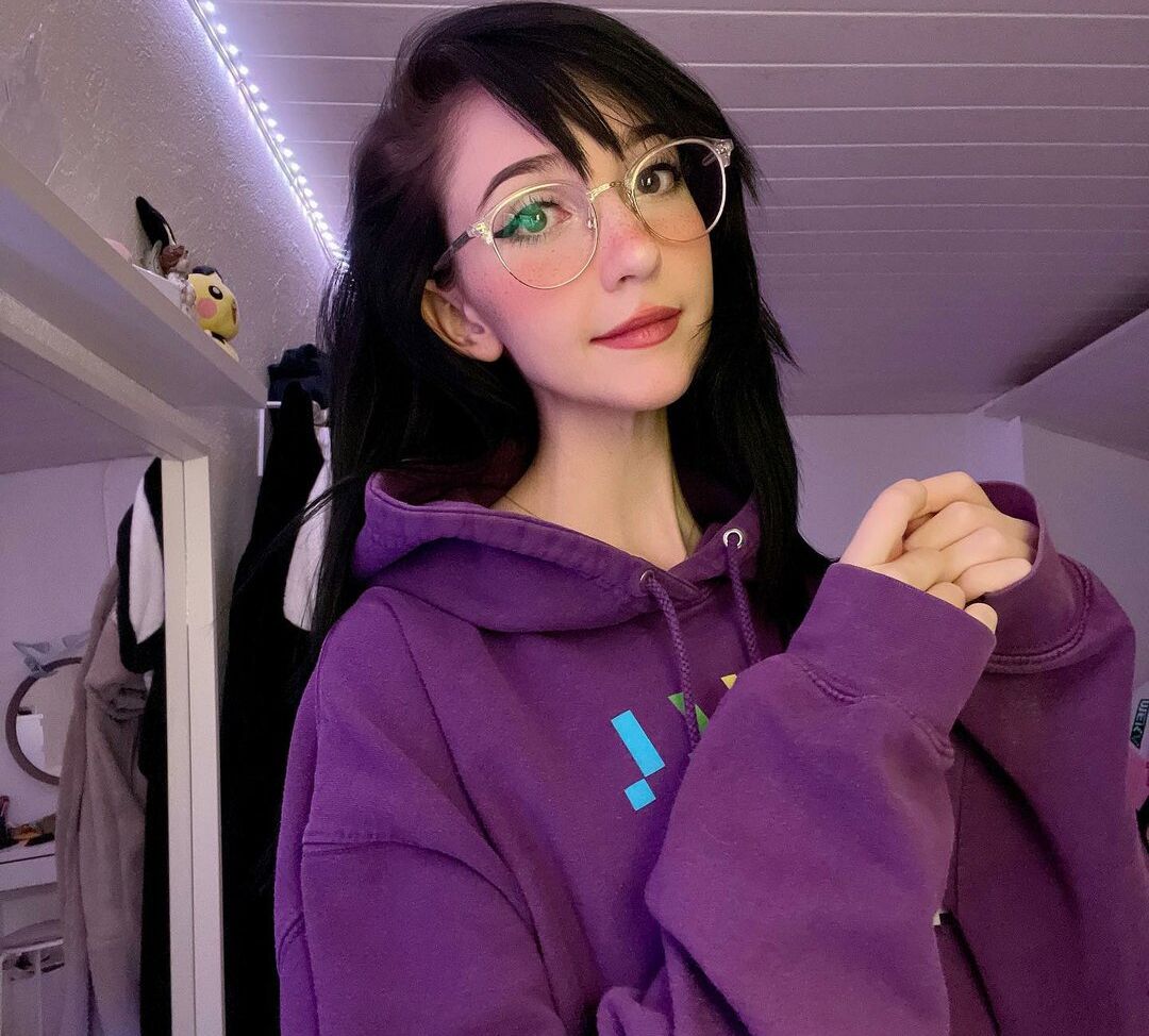 Nananightray desnuda #108060782