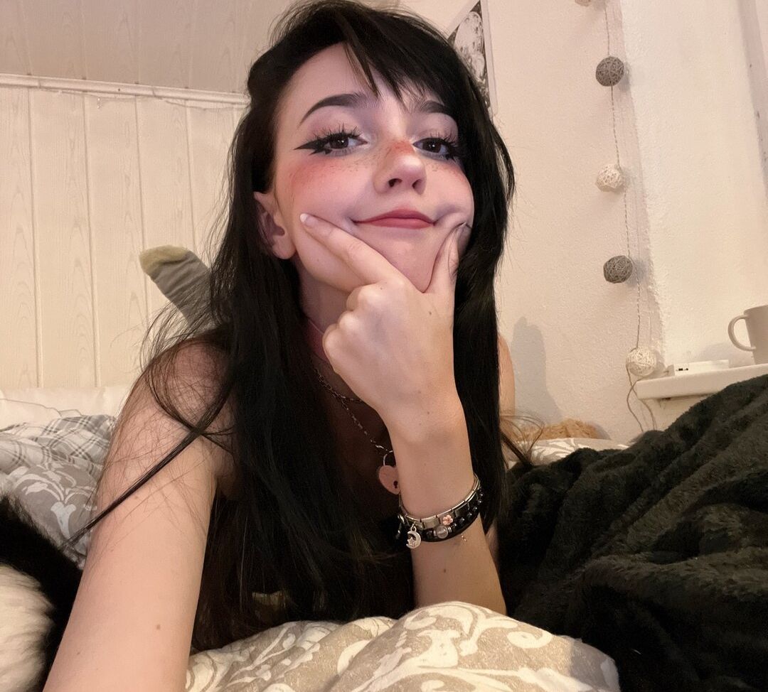 Nananightray desnuda #108060793