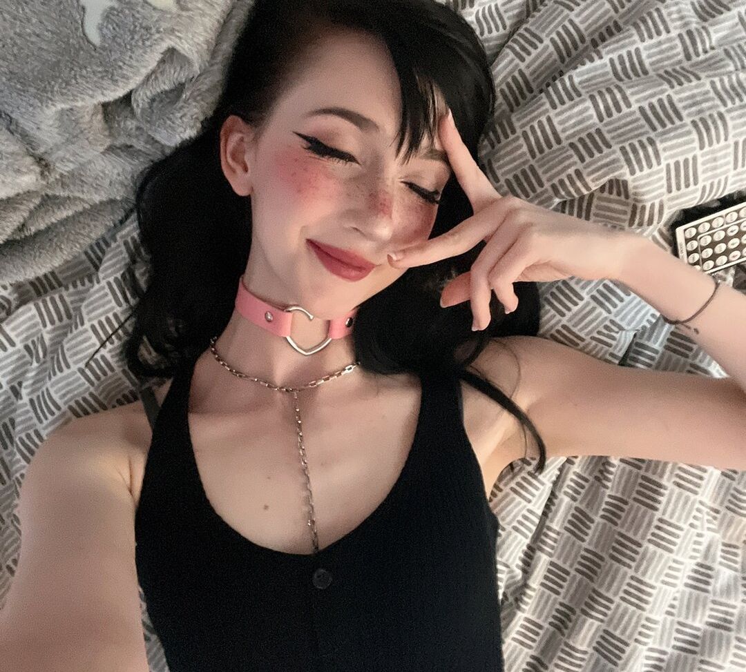 Nananightray desnuda #108060820