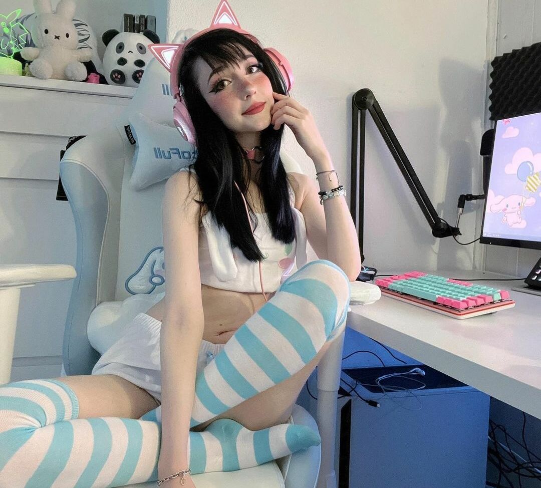 Nananightray desnuda #108060835