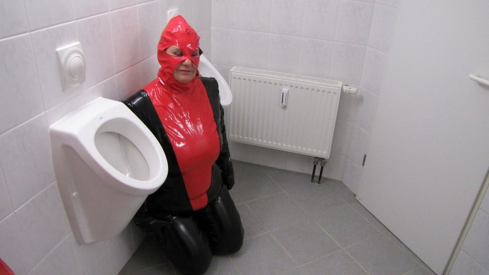 Anna as a toilet in latex ... #88707353