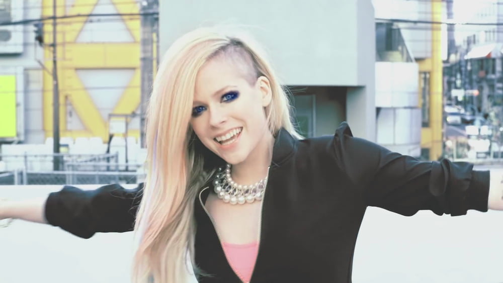 Avril Lavigne come as you are.
 #92544839