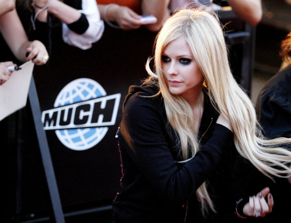 Avril Lavigne Come as you are.. #92544928