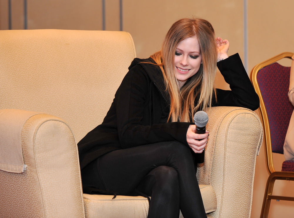 Avril Lavigne Come as you are.. #92544970