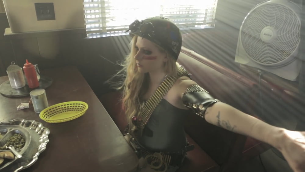 Avril Lavigne come as you are.
 #92544997