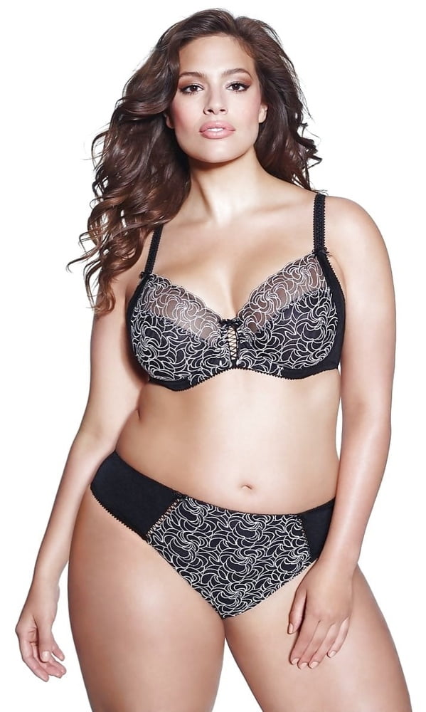 Ashley graham
 #90668715