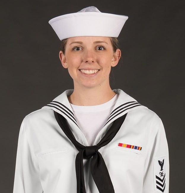 Millitärische Frauen
 #93177971