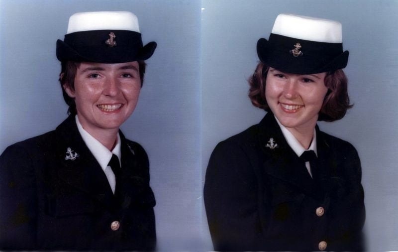 Millitärische Frauen
 #93177981