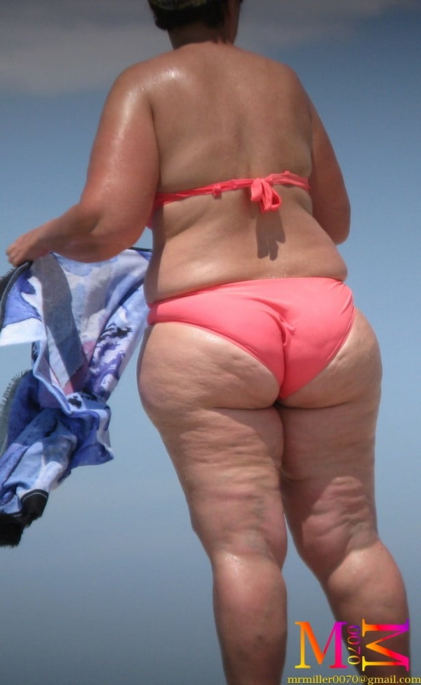 Cellulite booty (bikini voyeur must see !!!)
 #79804537