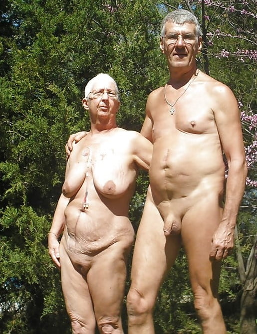 587 old couples #103875320