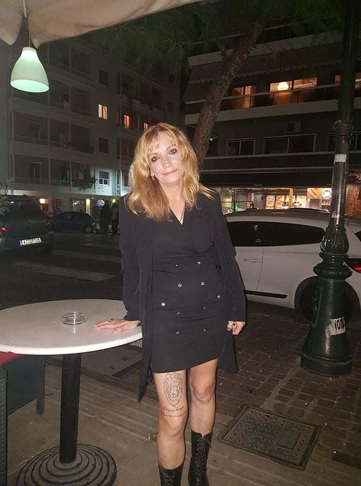 Griechische Milf aus sozialen Medien : dimitra
 #100458825