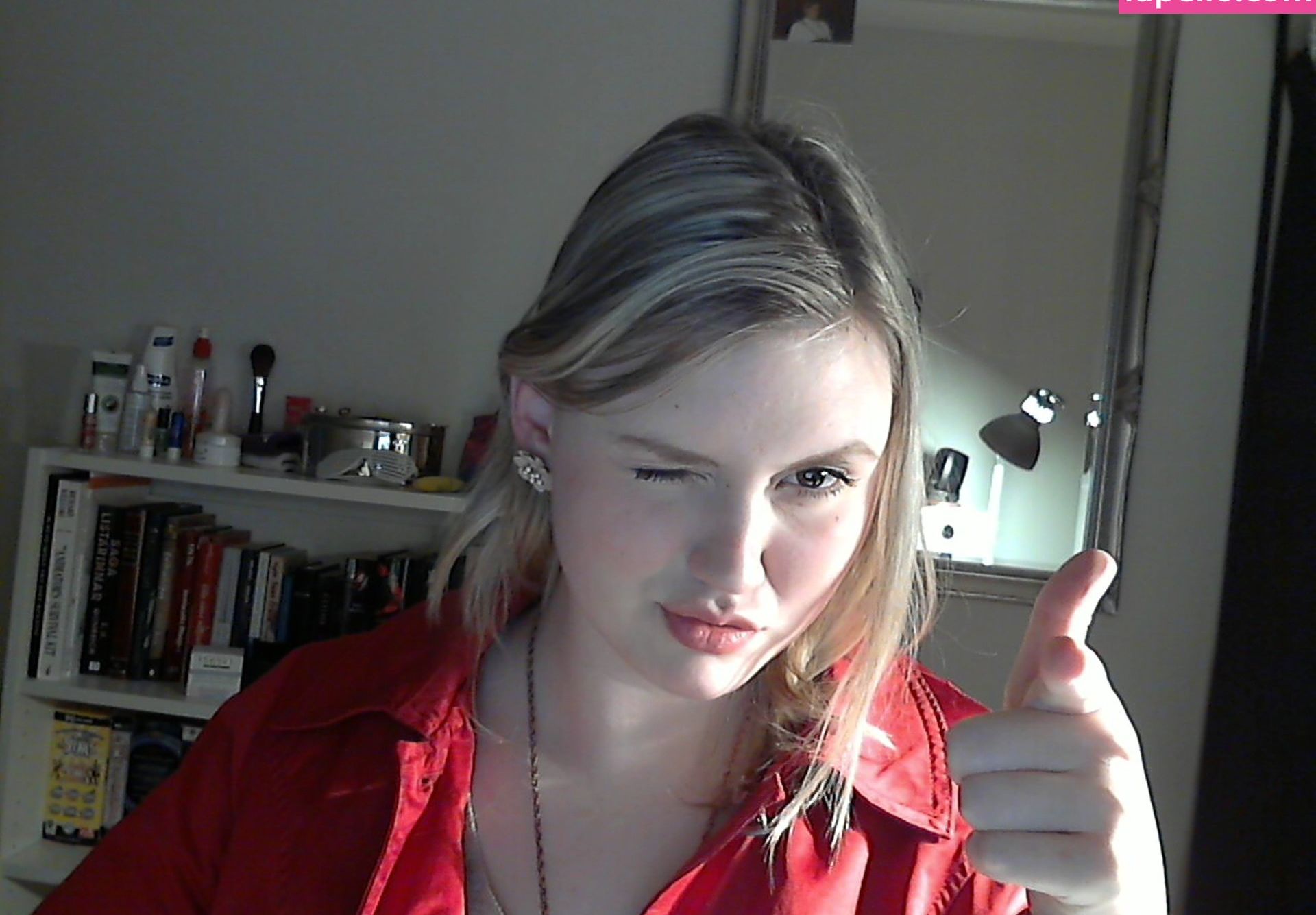 Otoni Ogni nude #108865158