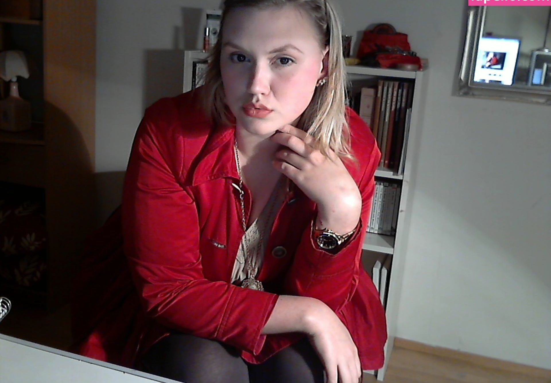 Otoni Ogni nude #108865163