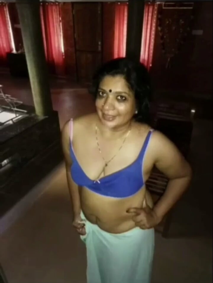 Kozhikode mallu latha auntiyude kallavedi #92332764