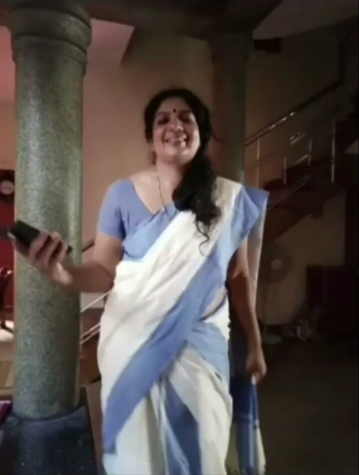 Kozhikode mallu latha auntiyude kallavedi #92332788