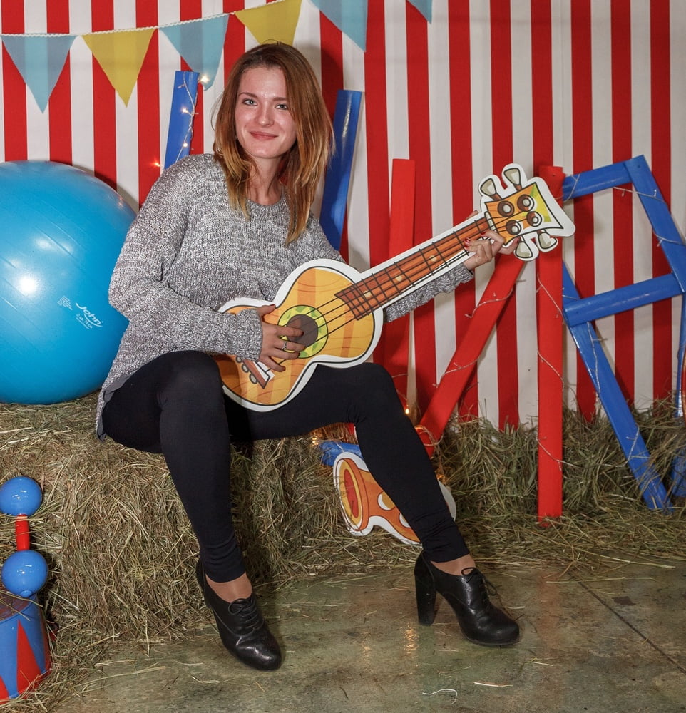 HUT Sluts Part A #89605819